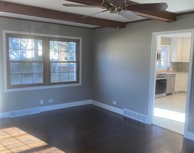 405 Blue Grass Court - Photo Thumbnail 13