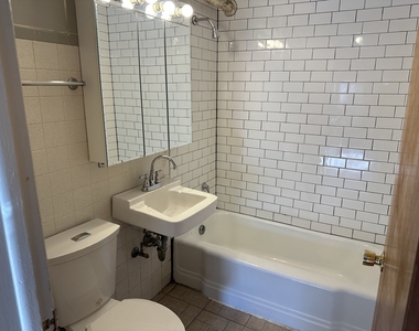 4941 N Monitor Avenue - Photo Thumbnail 8