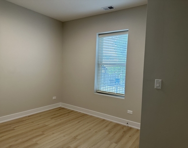 1546 N Homan Avenue - Photo Thumbnail 13