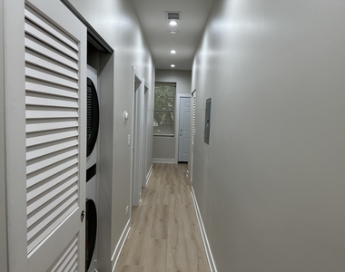 1546 N Homan Avenue - Photo Thumbnail 12