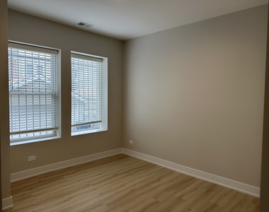 1546 N Homan Avenue - Photo Thumbnail 8