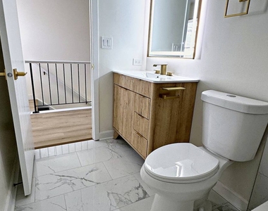295 Hunterdon Court - Photo Thumbnail 3