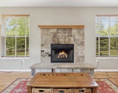 841 Barclay Drive - Photo Thumbnail 4