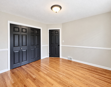 21334 W Pepper Drive - Photo Thumbnail 10