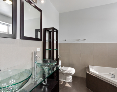 1412 W Morse Avenue - Photo Thumbnail 12