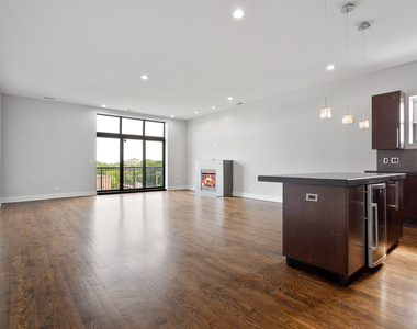 1412 W Morse Avenue - Photo Thumbnail 1