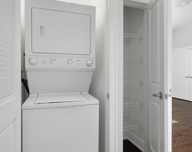 1412 W Morse Avenue - Photo Thumbnail 10