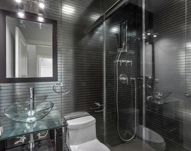 1412 W Morse Avenue - Photo Thumbnail 11
