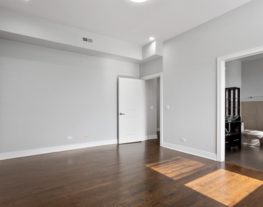 1412 W Morse Avenue - Photo Thumbnail 5