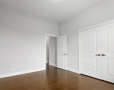 1412 W Morse Avenue - Photo Thumbnail 9