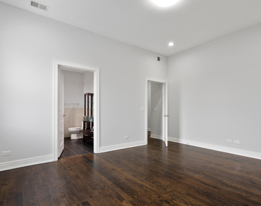 1412 W Morse Avenue - Photo Thumbnail 8