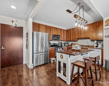 125 Lakeview Drive - Photo Thumbnail 1