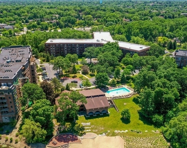 125 Lakeview Drive - Photo Thumbnail 32