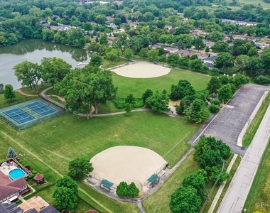 125 Lakeview Drive - Photo Thumbnail 35