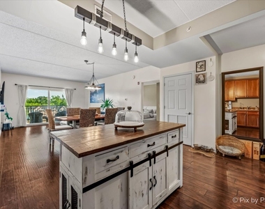 125 Lakeview Drive - Photo Thumbnail 3