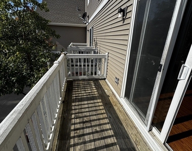 2322 Twilight Drive - Photo Thumbnail 4