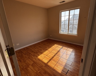 2322 Twilight Drive - Photo Thumbnail 11
