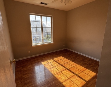 2322 Twilight Drive - Photo Thumbnail 10