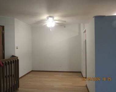 1735 Chesapeake Lane - Photo Thumbnail 3