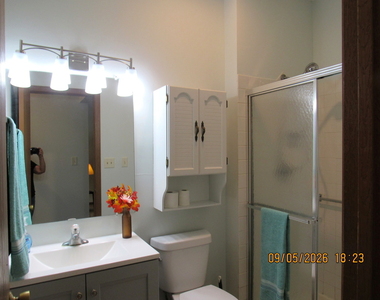1735 Chesapeake Lane - Photo Thumbnail 8