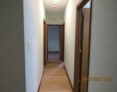 1735 Chesapeake Lane - Photo Thumbnail 7