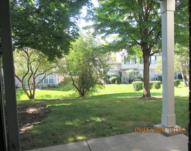 1735 Chesapeake Lane - Photo Thumbnail 17