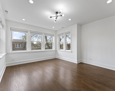 5304 W Cornelia Avenue - Photo Thumbnail 6