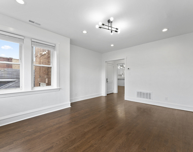 5304 W Cornelia Avenue - Photo Thumbnail 5
