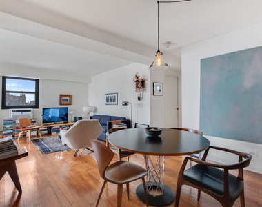 6030 N Sheridan Road - Photo Thumbnail 1