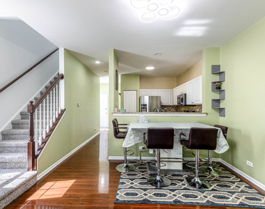 756 Woodewind Drive - Photo Thumbnail 8