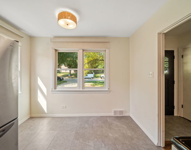 361 Bryant Avenue - Photo Thumbnail 4