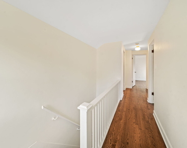 361 Bryant Avenue - Photo Thumbnail 10