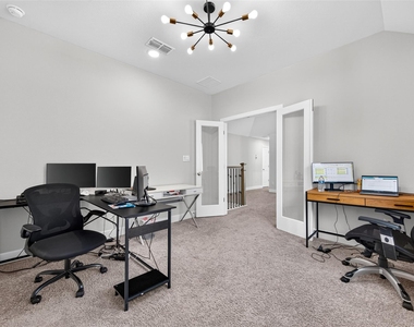 435 Imperial Boulevard - Photo Thumbnail 30