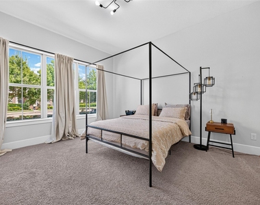 435 Imperial Boulevard - Photo Thumbnail 36