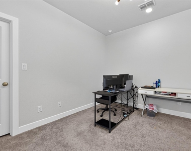435 Imperial Boulevard - Photo Thumbnail 31