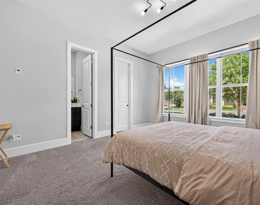 435 Imperial Boulevard - Photo Thumbnail 35