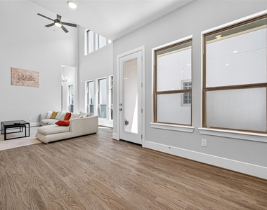 435 Imperial Boulevard - Photo Thumbnail 22