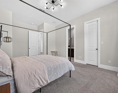 435 Imperial Boulevard - Photo Thumbnail 38