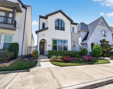 435 Imperial Boulevard - Photo Thumbnail 4