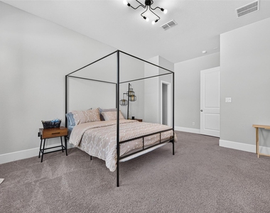 435 Imperial Boulevard - Photo Thumbnail 37