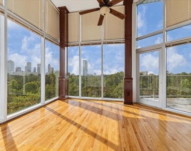 2515 Washington Avenue - Photo Thumbnail 11