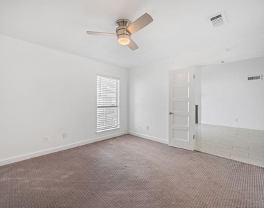 5711 Sugar Hill Drive - Photo Thumbnail 16