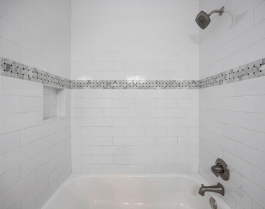 5711 Sugar Hill Drive - Photo Thumbnail 14