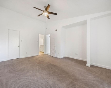 5711 Sugar Hill Drive - Photo Thumbnail 18
