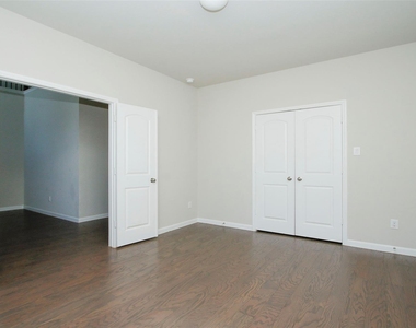 14120 Sand Ridge Court - Photo Thumbnail 7