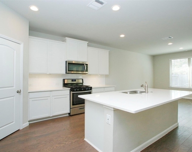 14120 Sand Ridge Court - Photo Thumbnail 15