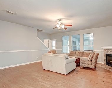 5514 Saddle Bred Drive - Photo Thumbnail 9