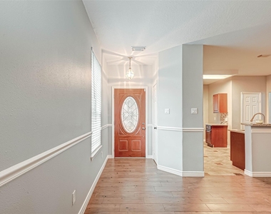 5514 Saddle Bred Drive - Photo Thumbnail 8