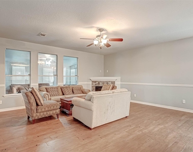 5514 Saddle Bred Drive - Photo Thumbnail 10