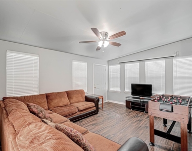 5514 Saddle Bred Drive - Photo Thumbnail 22